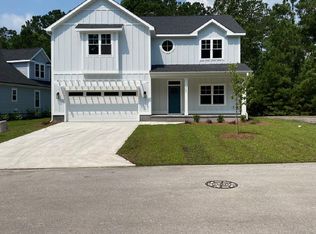 706 Sea Otter Ln, Holly Ridge, NC 28445