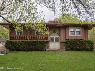 2112 Center St, West Des Moines, IA 50265
