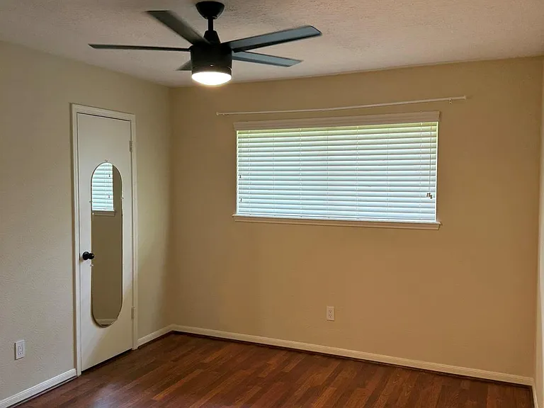 515 Tresvant Dr — Photo 6