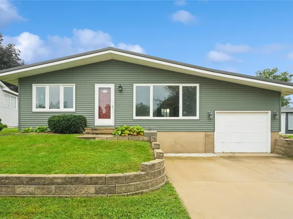 1535 McGowan Blvd, Marion, IA 52302