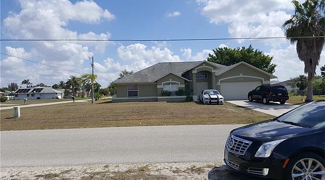 2nd image of 520 SE 11th Ct