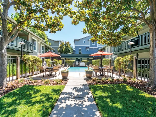 Pleasanton Glen Apartments