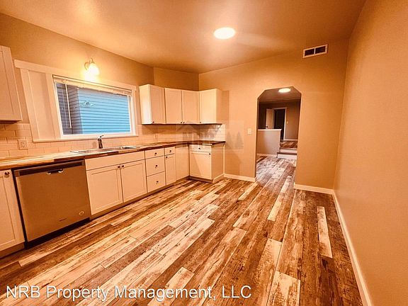 4th image of 708 Yakima Ave APT 2