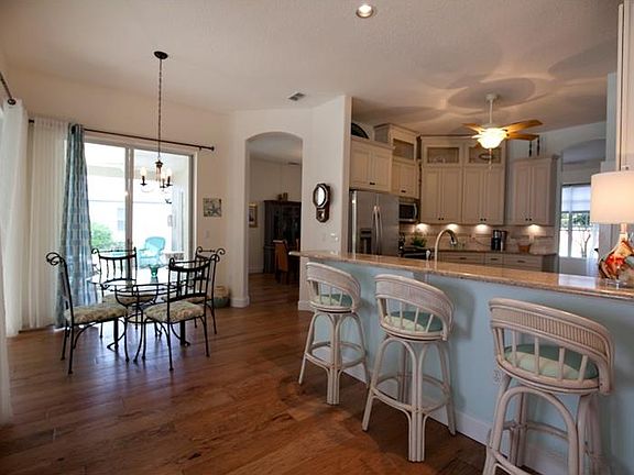 2nd image of 1482 Robinwood Dr