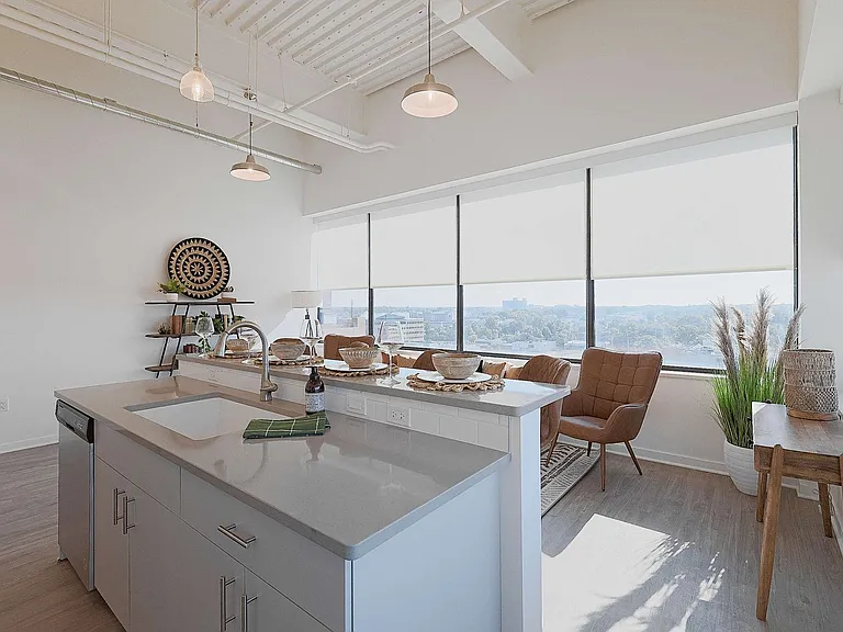 501 S Capitol Ave — Photo 154