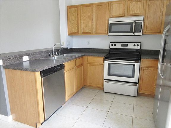 5th image of 12721 Country Brook Ln