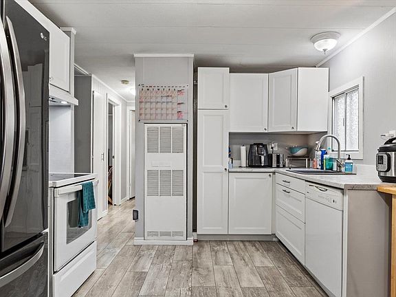 4th image of 45640 Watson Rd #60