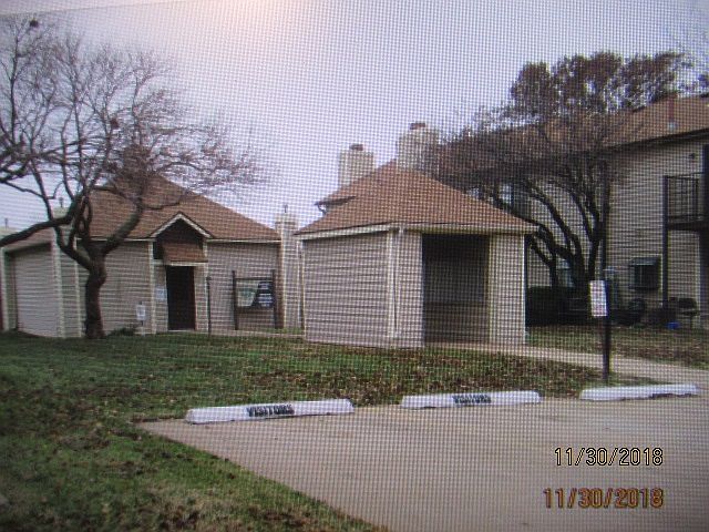 2nd image of 2405 S Capri St #405
