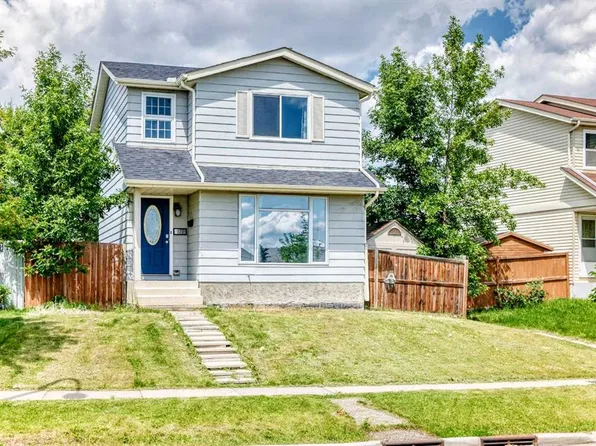 171 Erin Woods Dr SE, Calgary, AB T2B 2V7