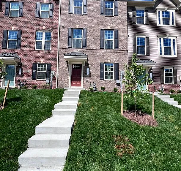 14945 Townshend Terrace Ave — Photo 1