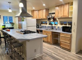 306 Hemlock Ct, Haines, AK 99827