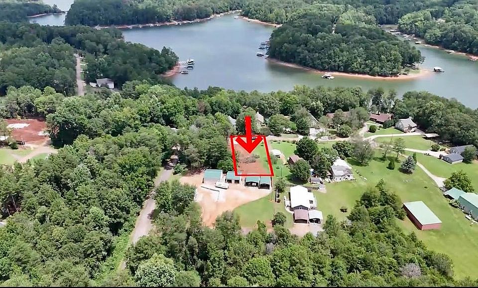1st image of 202 Knotty Pine Ct