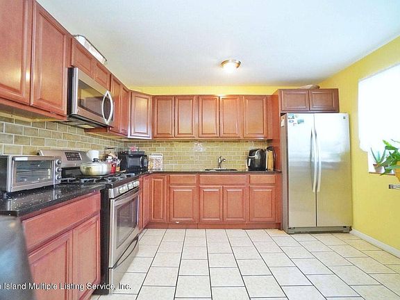 5th image of 18-18 Nunzie Ct