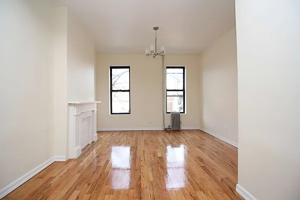 Rented by Nooklyn NYC LLC | media 27