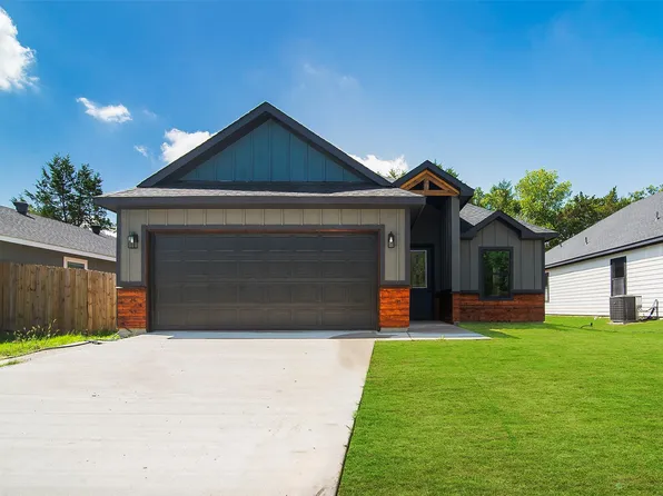 203 W Elm St, Whitewright, TX 75491