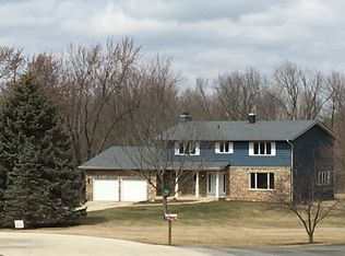 22 NW Pass, Oswego, IL 60543