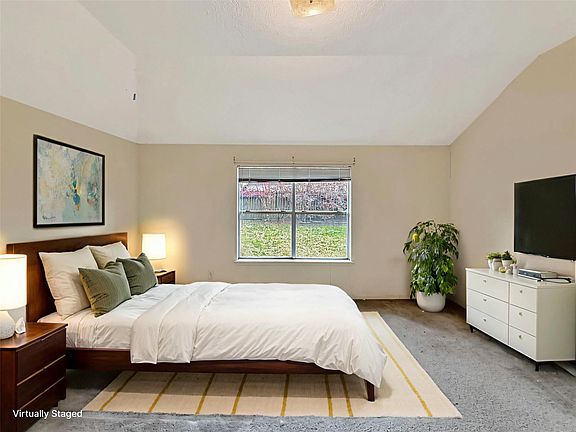 4th image of 1618 Sandy Park Dr