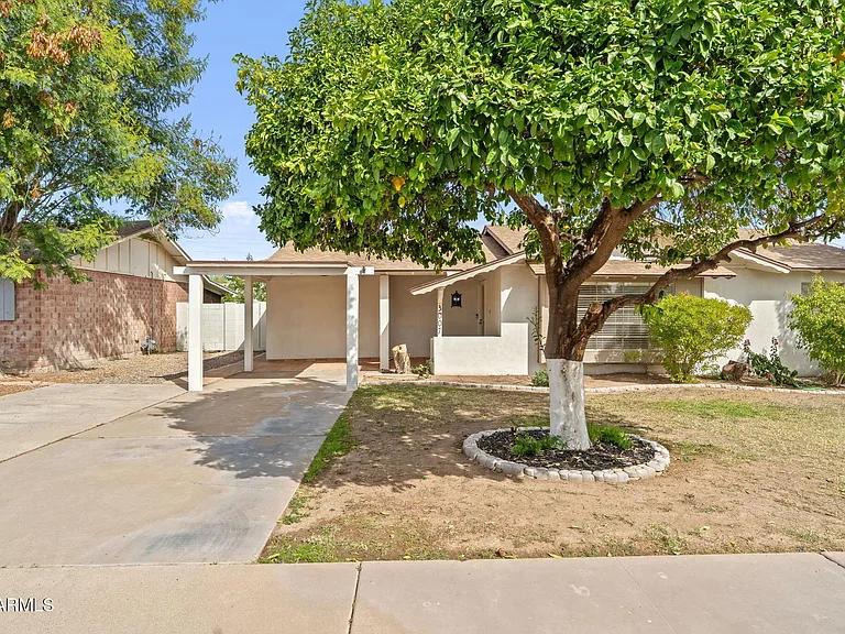 3007 N 84th Pl — Photo 38
