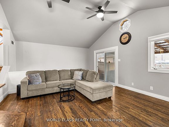 3rd image of 1193 Aubin Rd