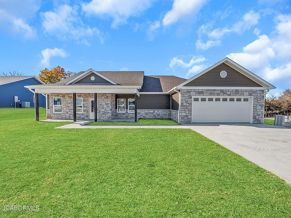1st image of 774 Vine Dr