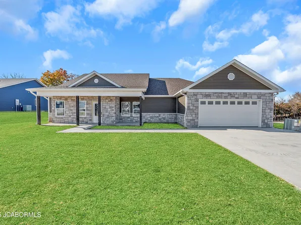 774 Vine Dr, Holts Summit, MO 65043