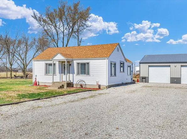 610 E 1300 County Rd N, Tuscola, IL 61953