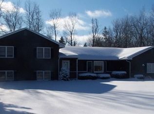 8785 Horseshoe Ln, Chittenango, NY 13037