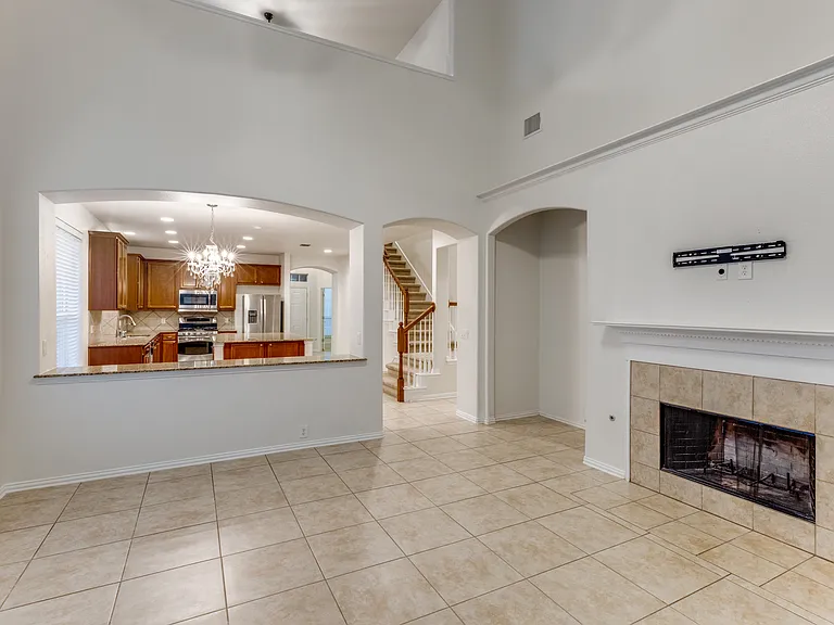 592 Burning Oak Dr — Photo 3