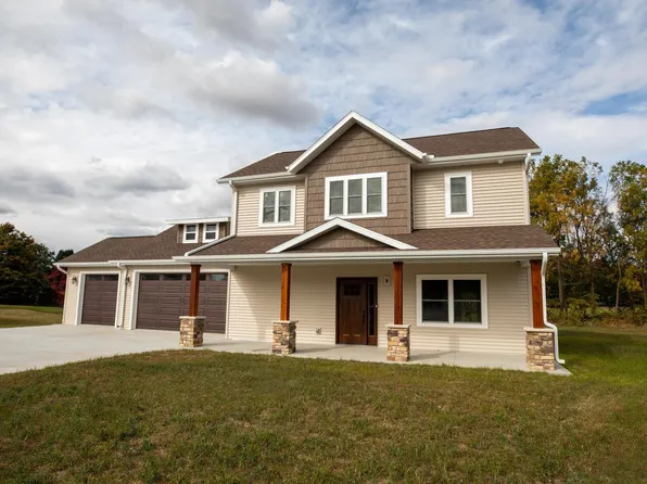 114 Meadow Ct, Argos, IN 46501