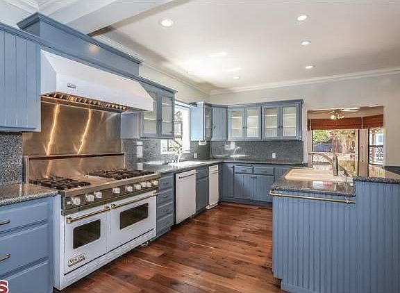 5th image of 6380 W 78th St