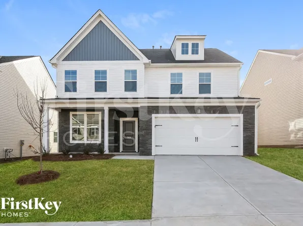 566 Hillpark Ln, Greer, SC 29651