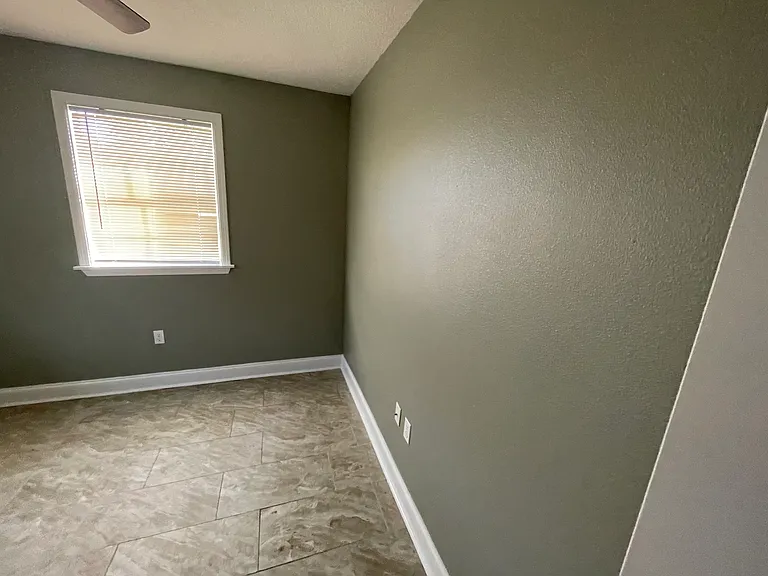2764 Colony Ct — Photo 13