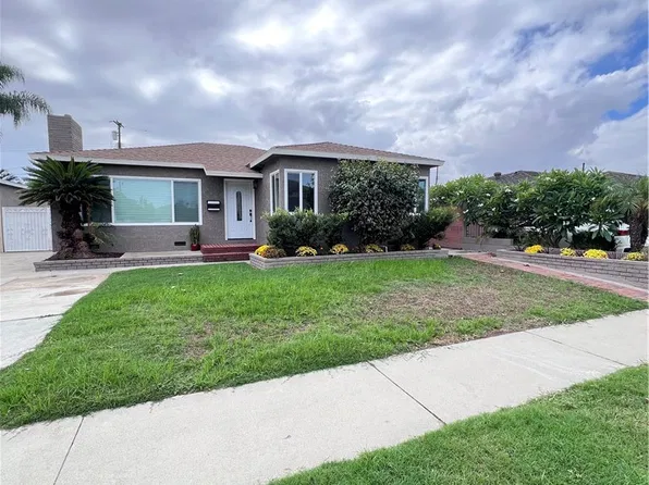 9044 Oak St, Bellflower, CA 90706