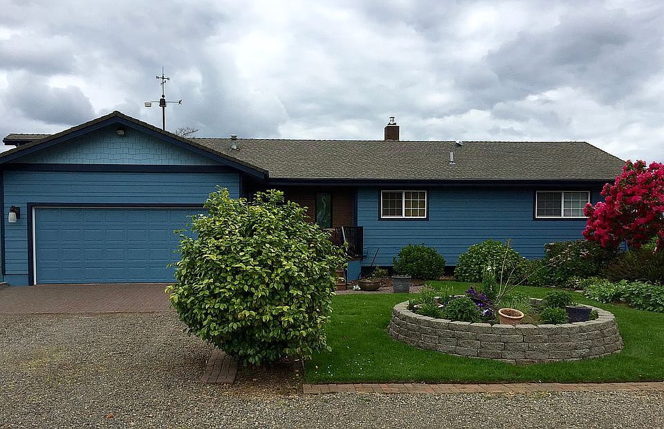 1st image of 1621 40th Ave NW