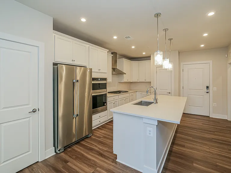 102 Saint Ives Pl #303 — Photo 7
