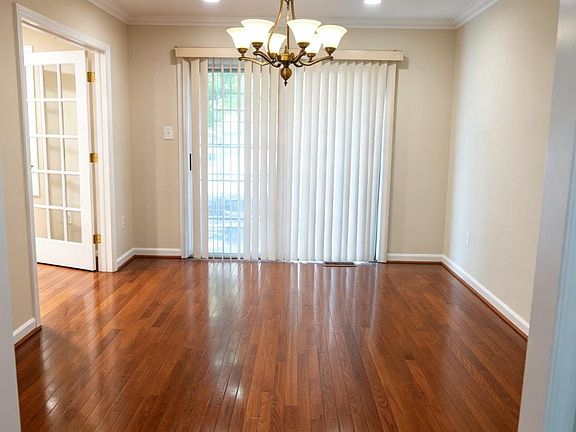 5th image of 1602 Sundew Ct