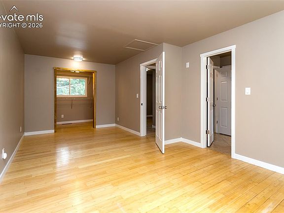 4th image of 4919 Waddell Ave