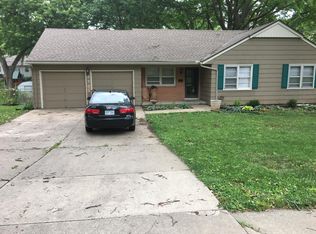8331 Marty St, Overland Park, KS 66212
