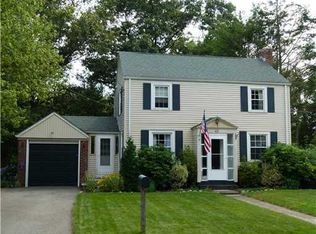 49 Massasoit Dr, Warwick, RI 02888