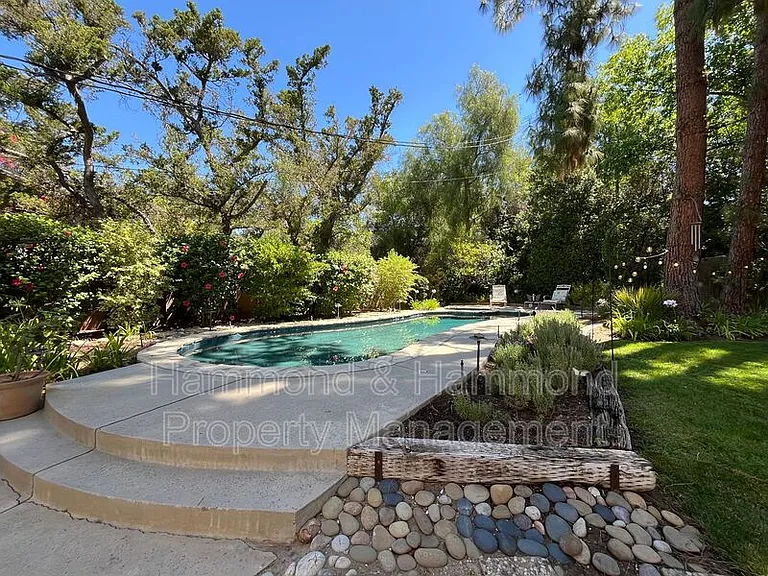 8422 Fable Ave — Photo 35