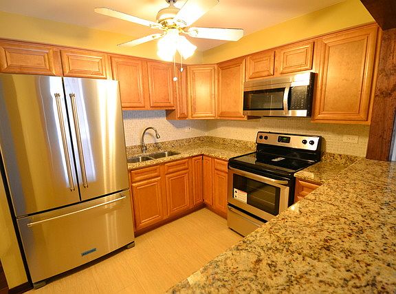 5th image of 2218 N Newland Ave APT 204