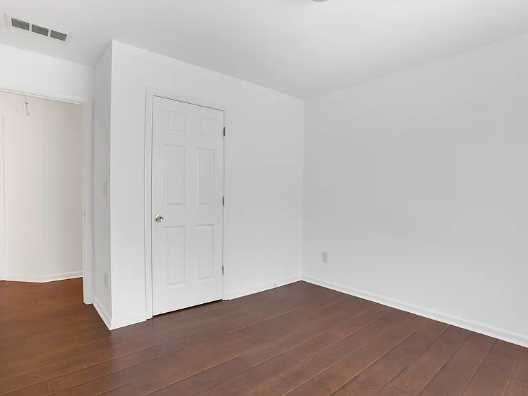 5425 Huntington Mist Dr — Photo 23