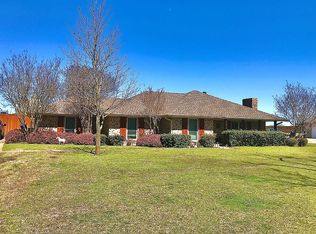 621 Cardinal Dr, Red Oak, TX 75154