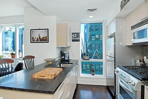 Sold by Corcoran | media 13