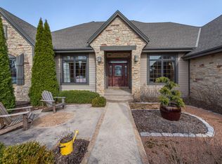 N39W23866 Broken Hill Cir N, Pewaukee, WI 53072