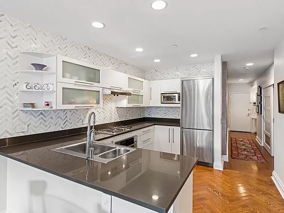 2nd image of 257 W 117th St APT 3D
