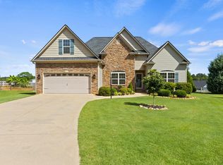 330 War Emblem Dr, Boiling Springs, SC 29316