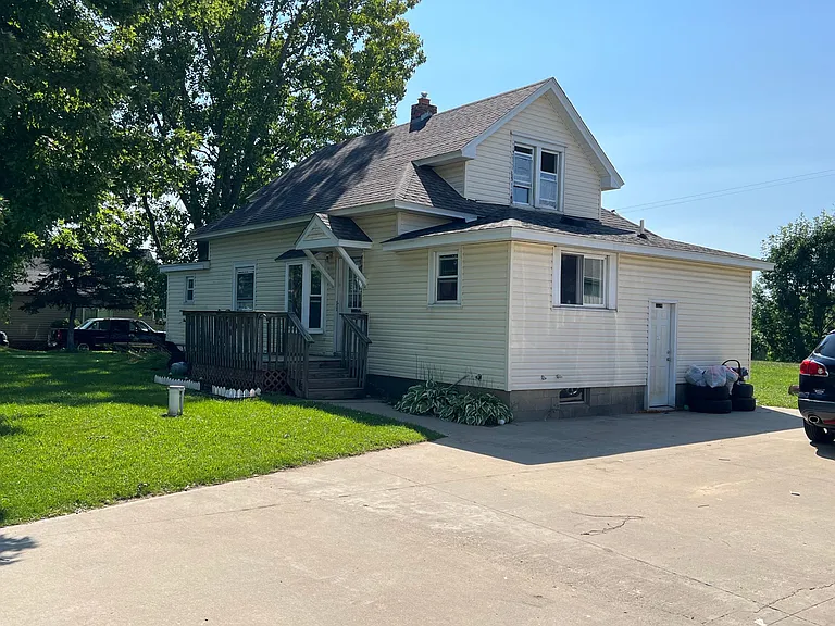 2993 W Brewer Rd — Photo 1