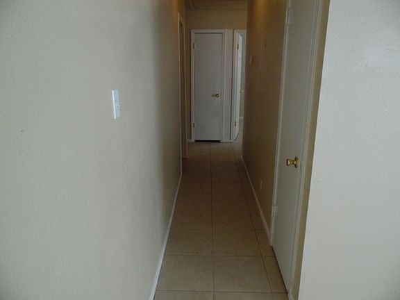 4th image of 1535 Villa Del Sol