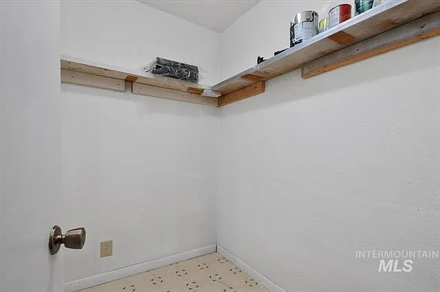 1155 S Abbey Cir — Photo 11